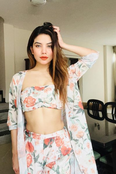 Charbagh Escort Services